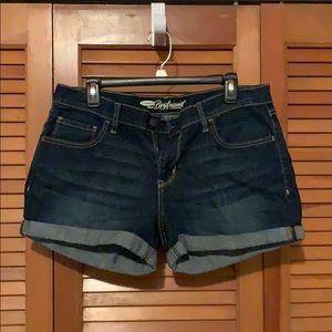 Boyfriend jean shorts